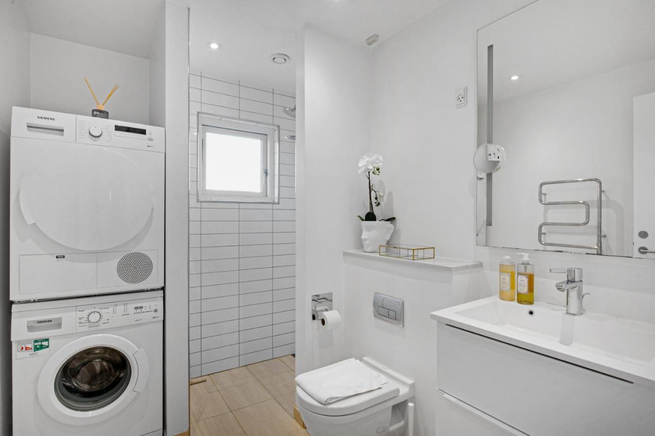 Sanders Haven - Lovely Two-Bedroom Apartment In Historical Копенхаген Екстериор снимка